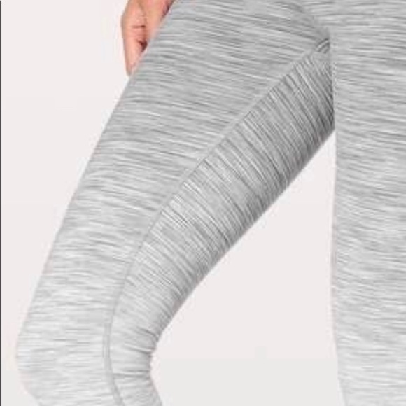 lululemon athletica Pants - Lululemon wunder under leggings